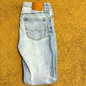 32x32 American Eagle Slim Fit Jeans - Excellent Condition!